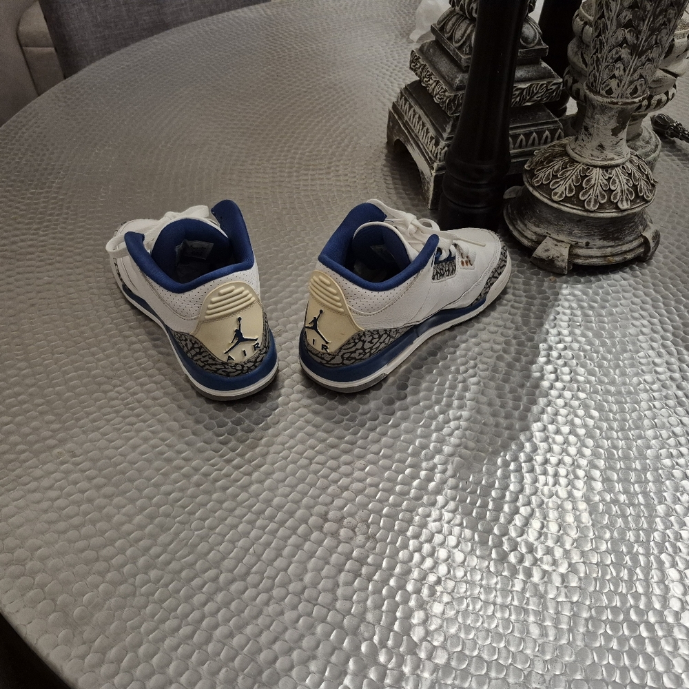 Jordan 3's - Picture 3 of 5